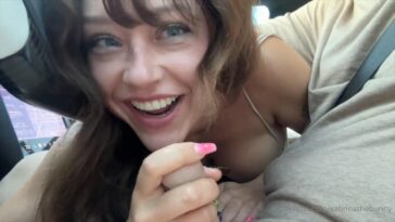 sabrina nichole road head car bj onlyfans video leaked qezbag 364x205 1